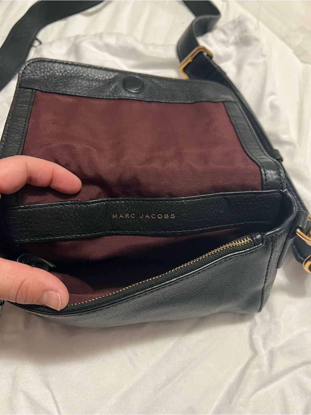 Marc Jacobs Black Leather Crossbody with Gold Hardware and Front Zip - Picture 4 of 4